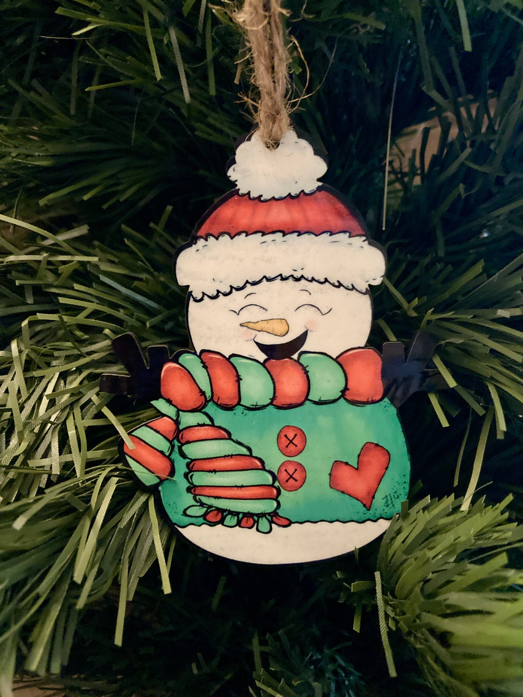 Red Green Heart (SM01) - Snowman Shape Ornament