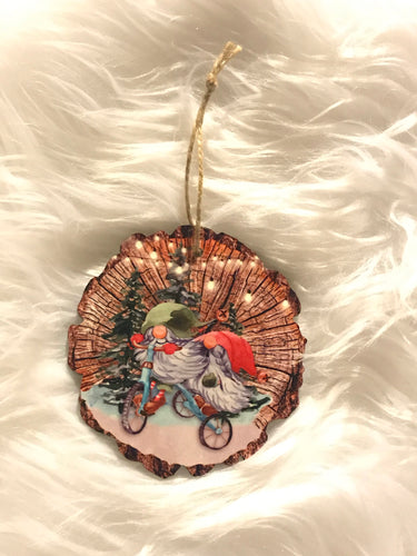 Gnomes (WS06) Wood Slice Ornament