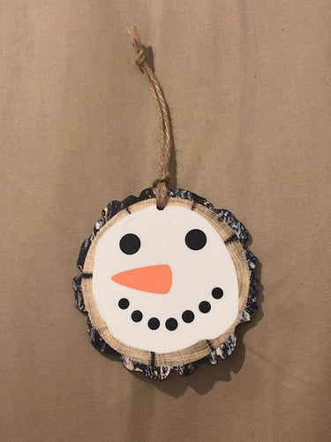 Snowman Face (WS15) Wood Slice Ornament