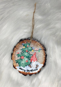 Merry Christmas Gnome (WS09) Wood Slice Shape Ornament