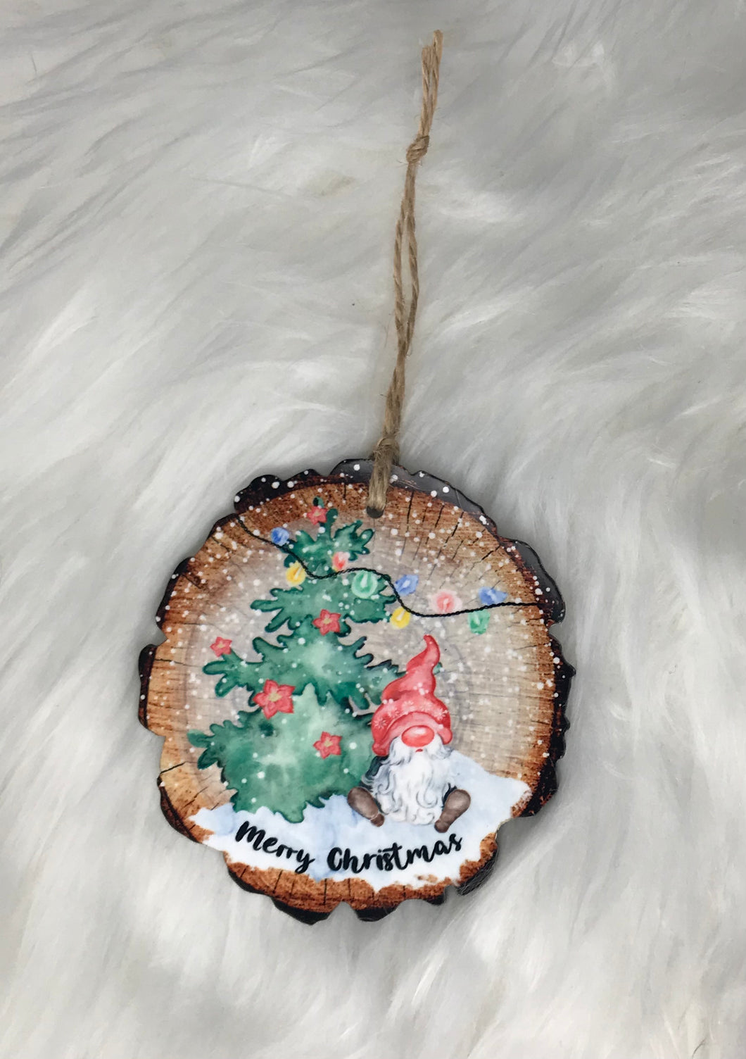 Merry Christmas Gnome (WS09) Wood Slice Shape Ornament